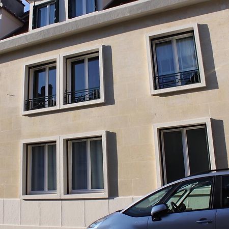 Au Coeur De Beauvais Bed & Breakfast Dış mekan fotoğraf